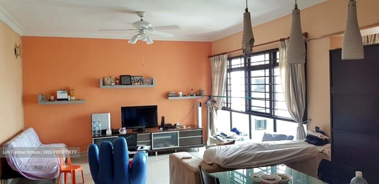 Blk 656 Jurong West Street 61 (Jurong West), HDB Executive #401236071